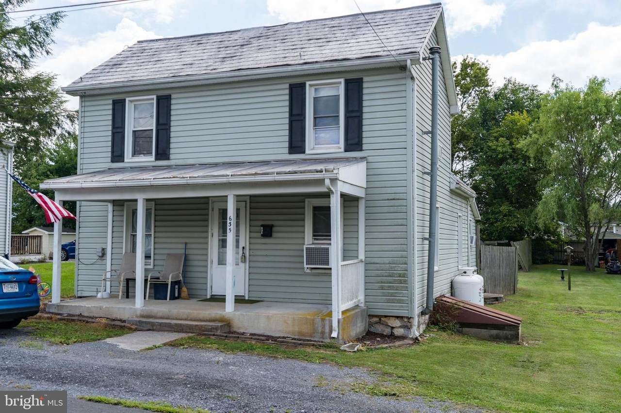 635 Ash Street - Photo 1