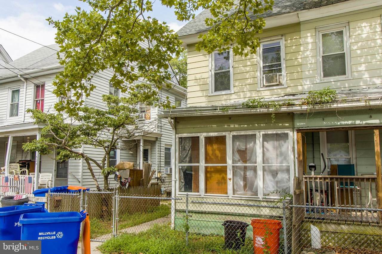 325 3RD Street - Photo 1
