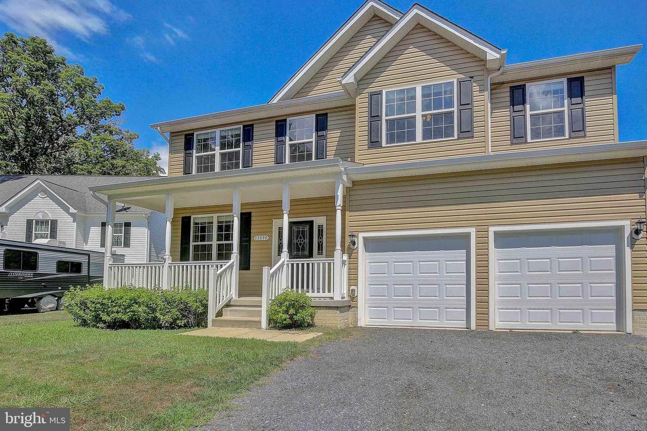 13590 Darlenes Court - Photo 1