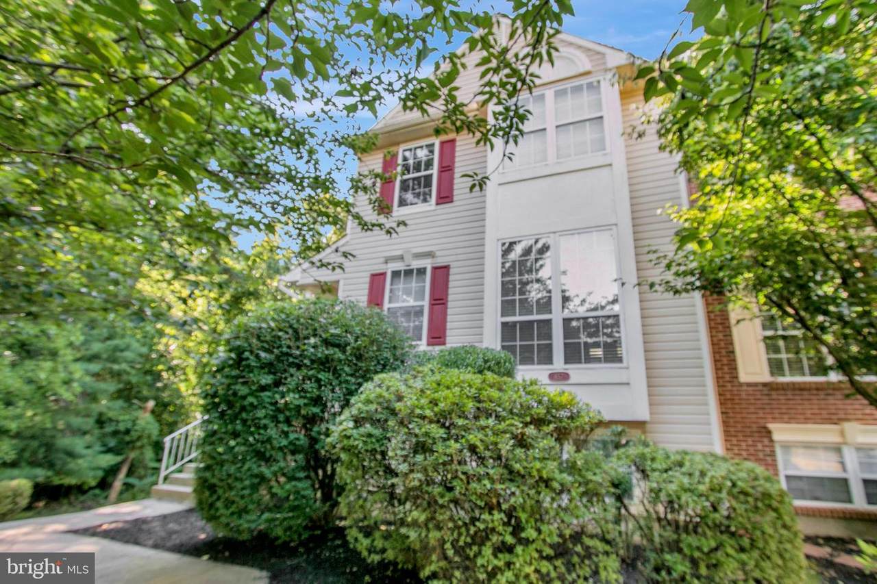 457 Woodstock Lane - Photo 1