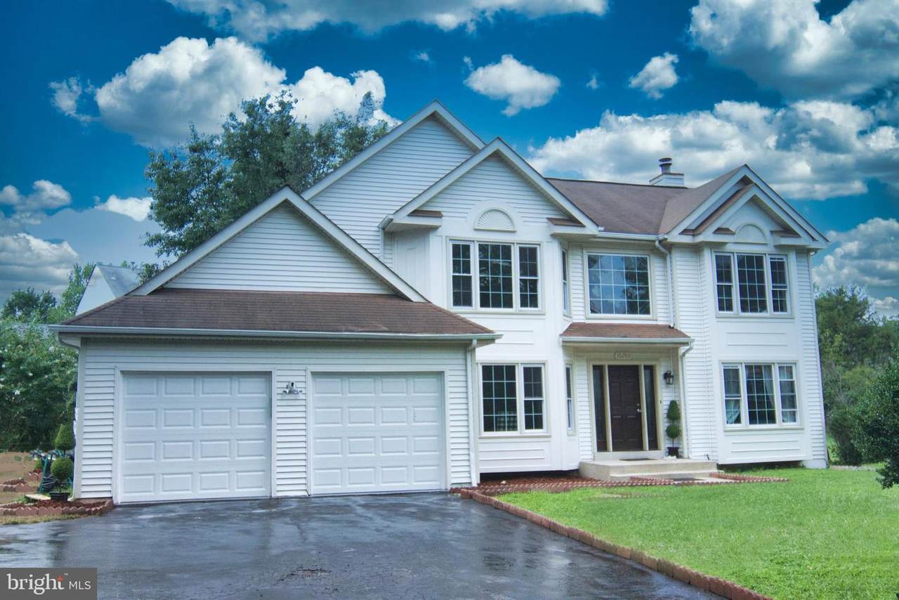 10200 Daylily Court - Photo 1