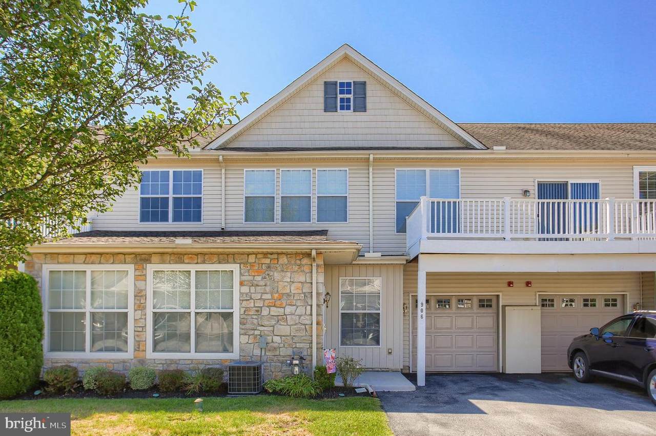 906 Crestview Lane - Photo 1