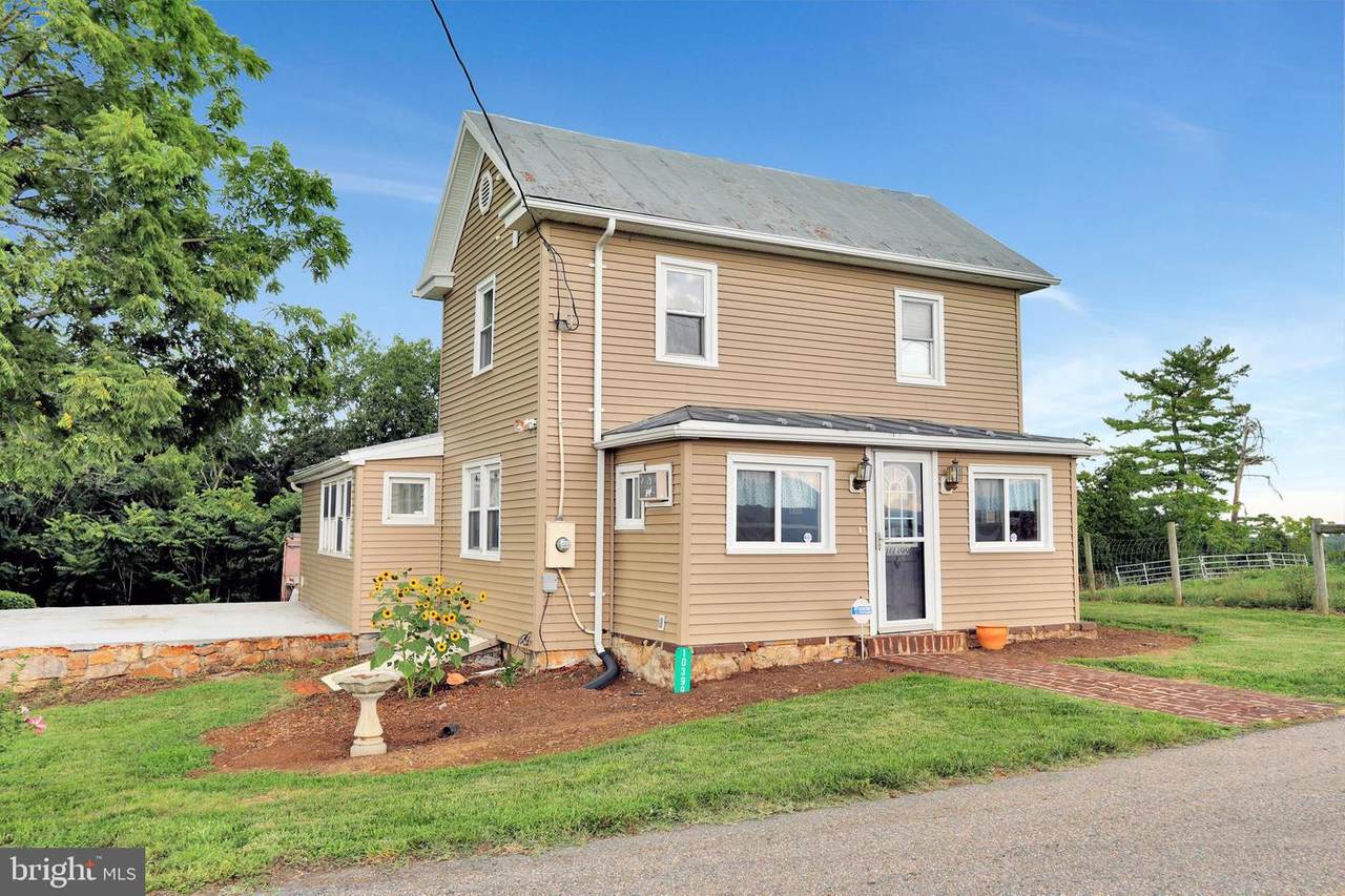 10399 Middle Road - Photo 1