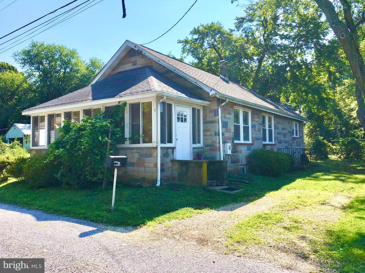 4 Acorn Drive - Photo 1