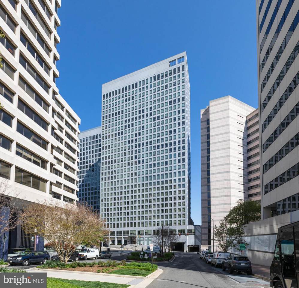 1111 19TH Street - Photo 1