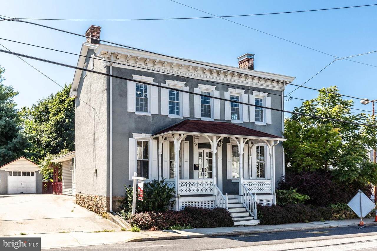 317 King Street - Photo 1