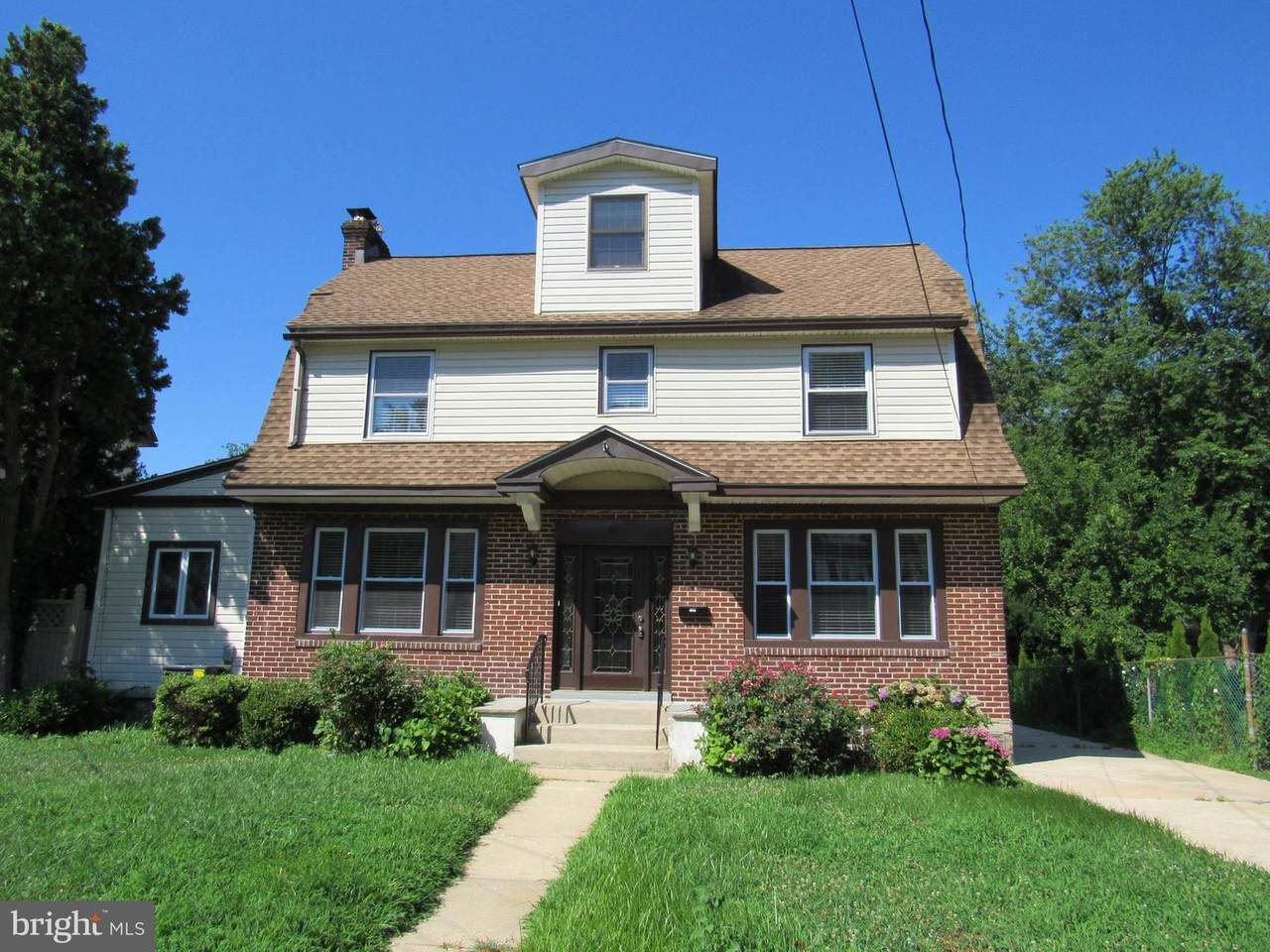 724 Lindale Avenue - Photo 1