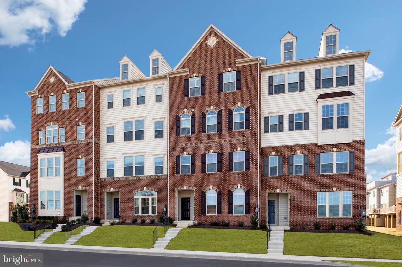 5967 Duvel Street - Photo 1