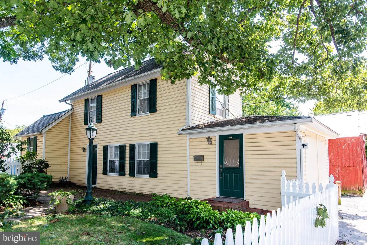 402 Goldsborough Street - Photo 1