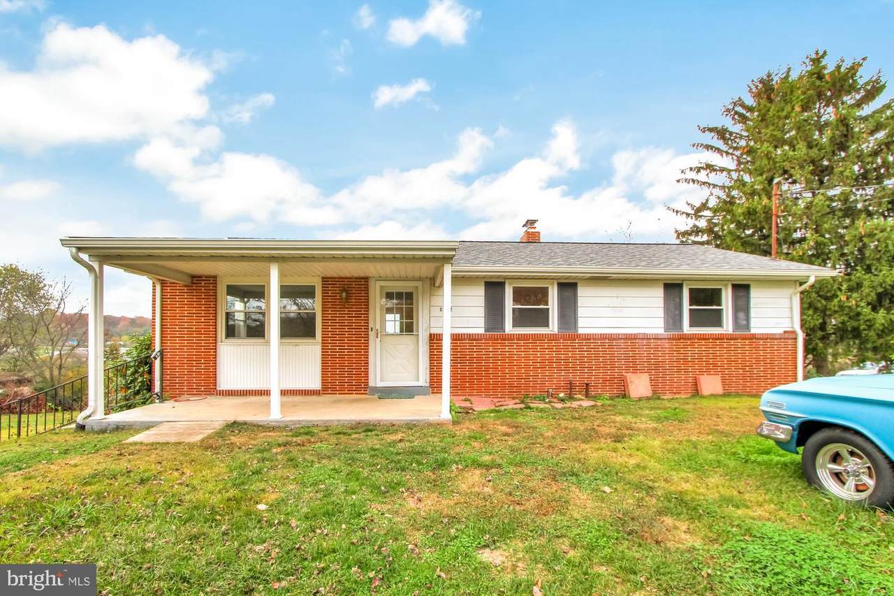 1592 Windy Hill Road - Photo 1