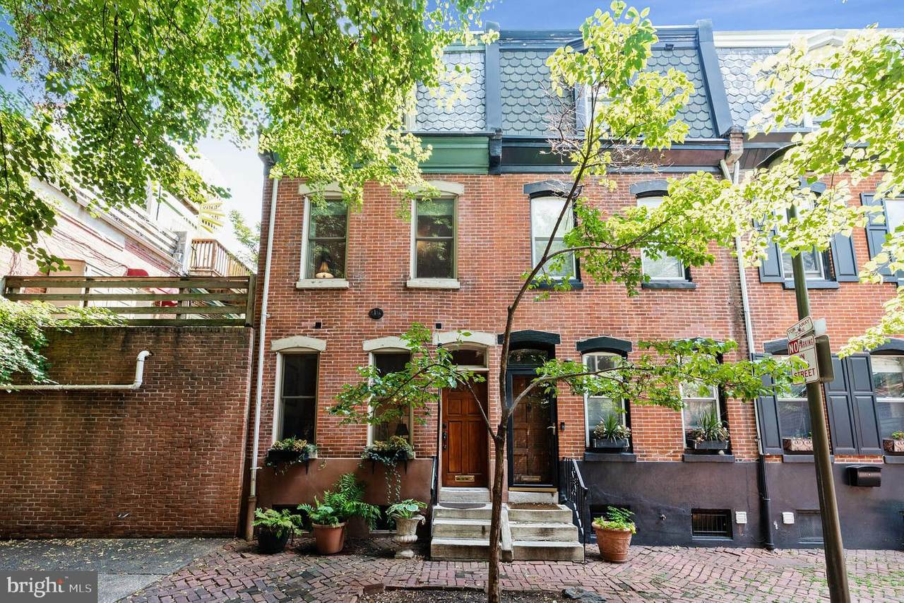 127 Van Pelt Street - Photo 1