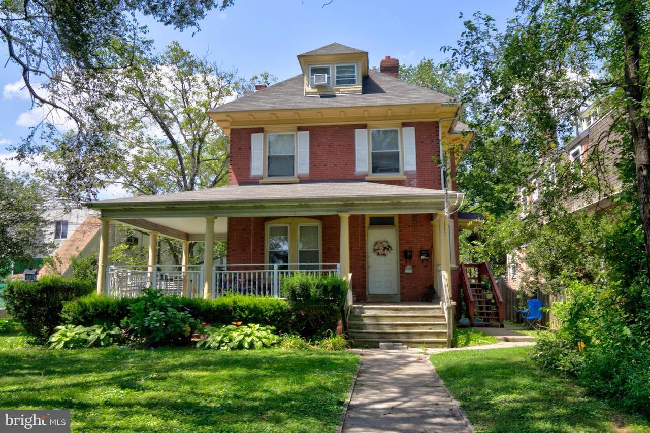 1605 Dekalb Street - Photo 1