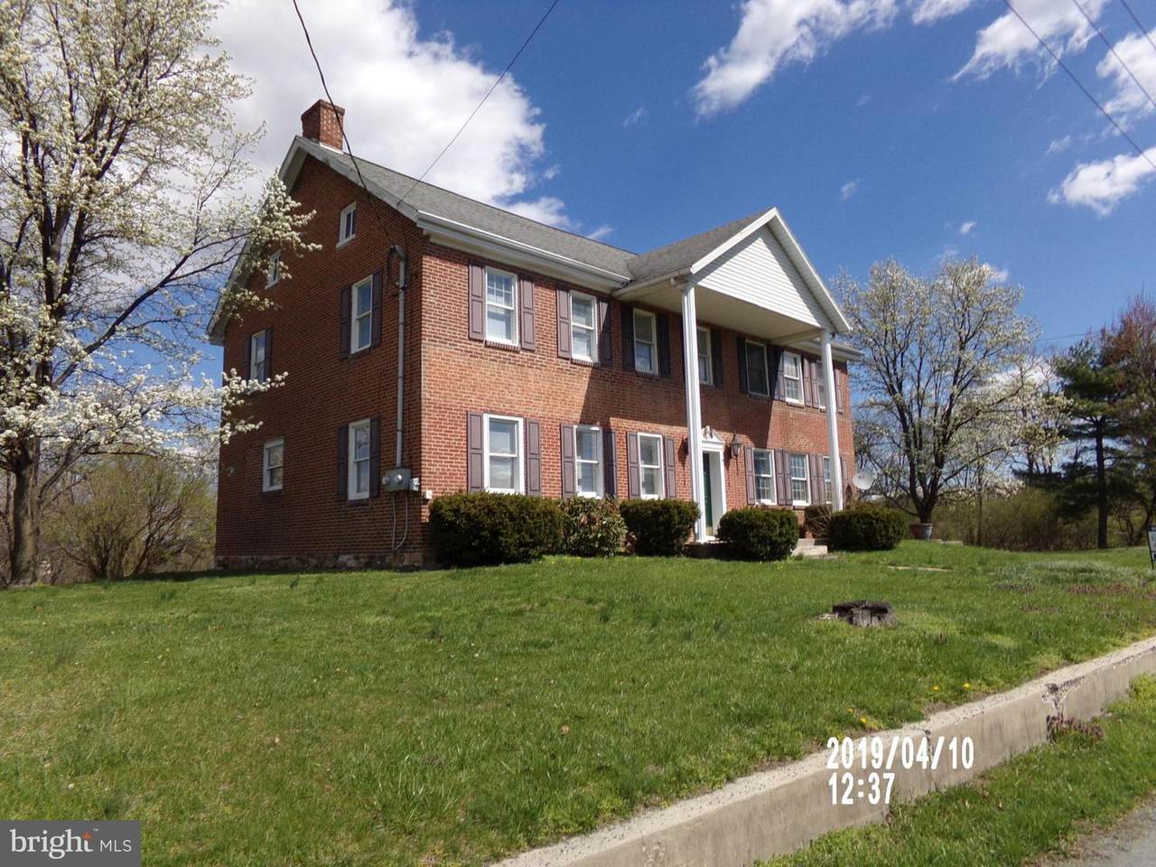 2553 Lincoln - Photo 1