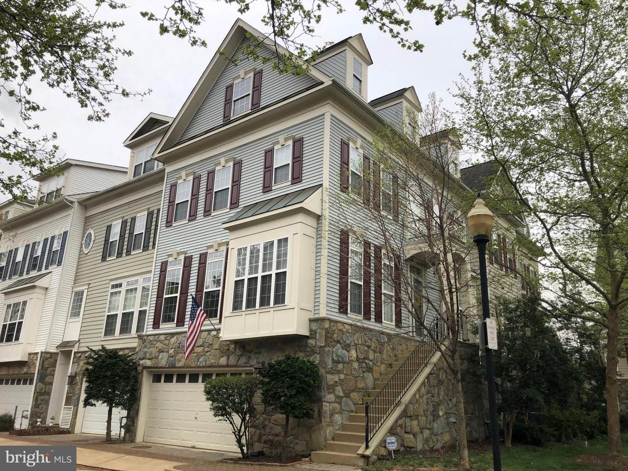 5072 Kilburn Street - Photo 1