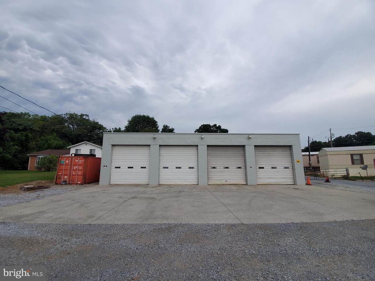 1735 Rock Cliff Drive - Photo 1