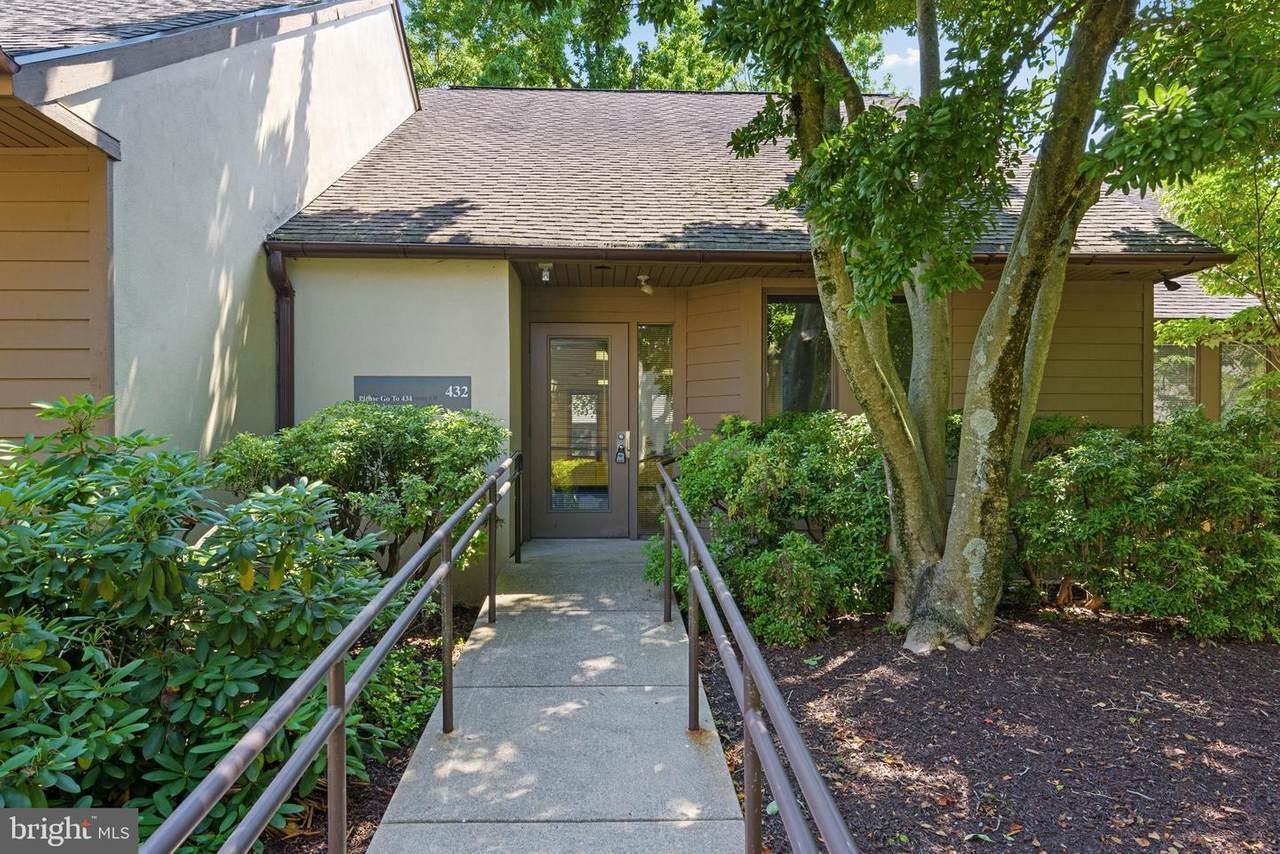432 Exton Cmns - Photo 1