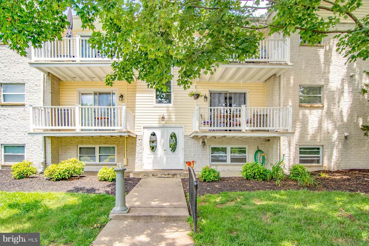 2 Warren Lodge Court - Photo 1