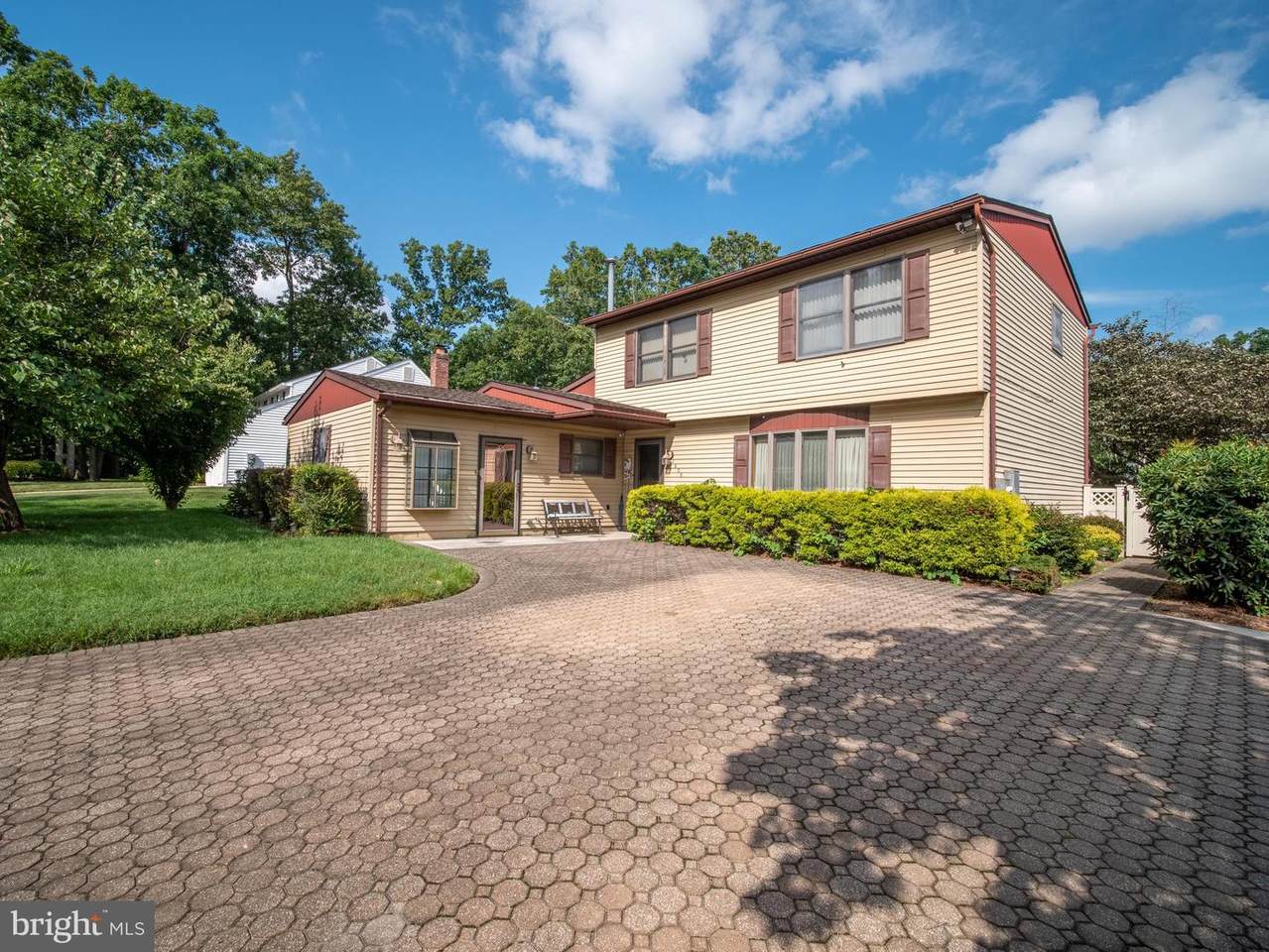 1606 Buttonwood Drive - Photo 1