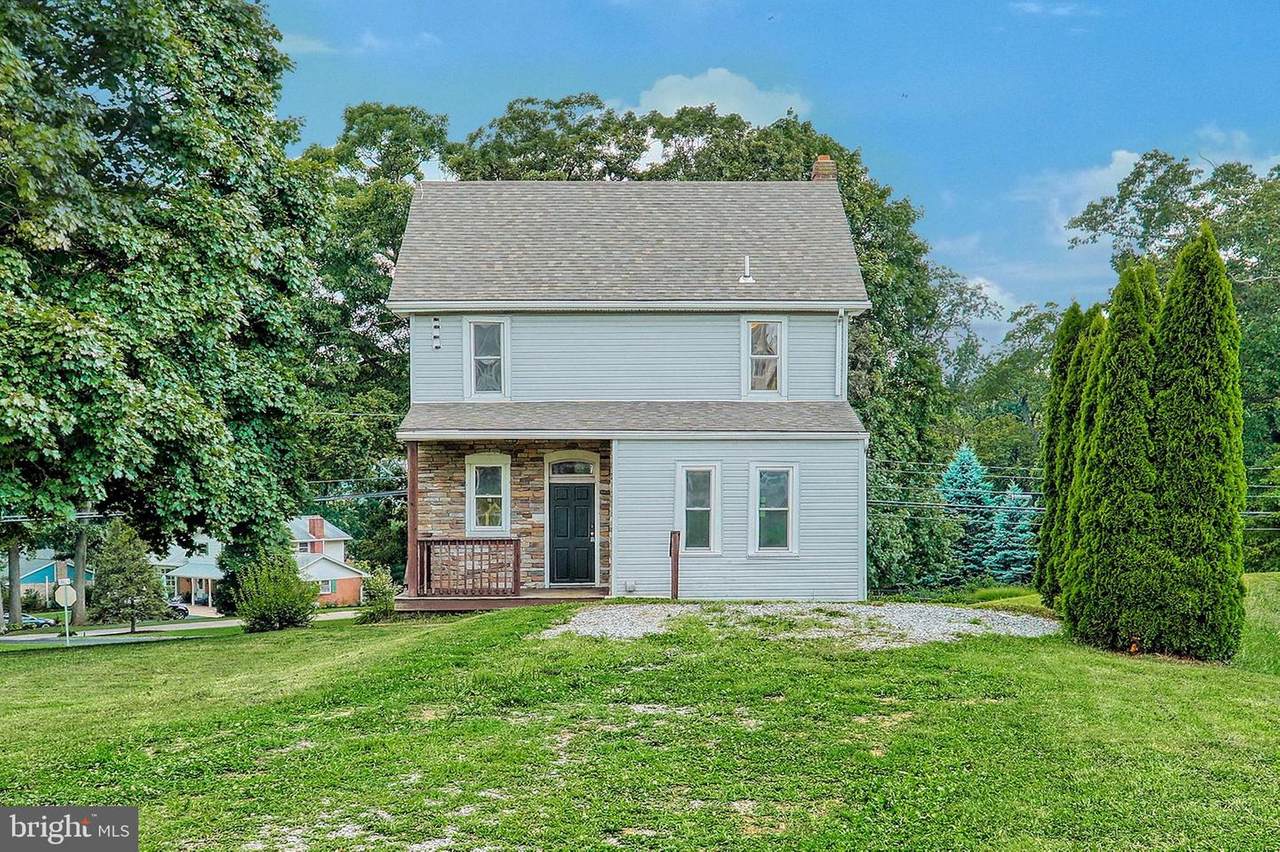 105 Kendale Road - Photo 1