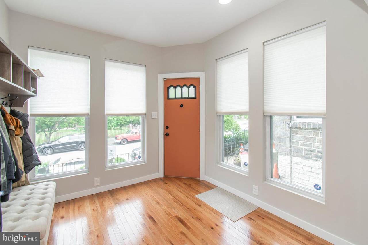 6530 Lansdowne Avenue - Photo 1