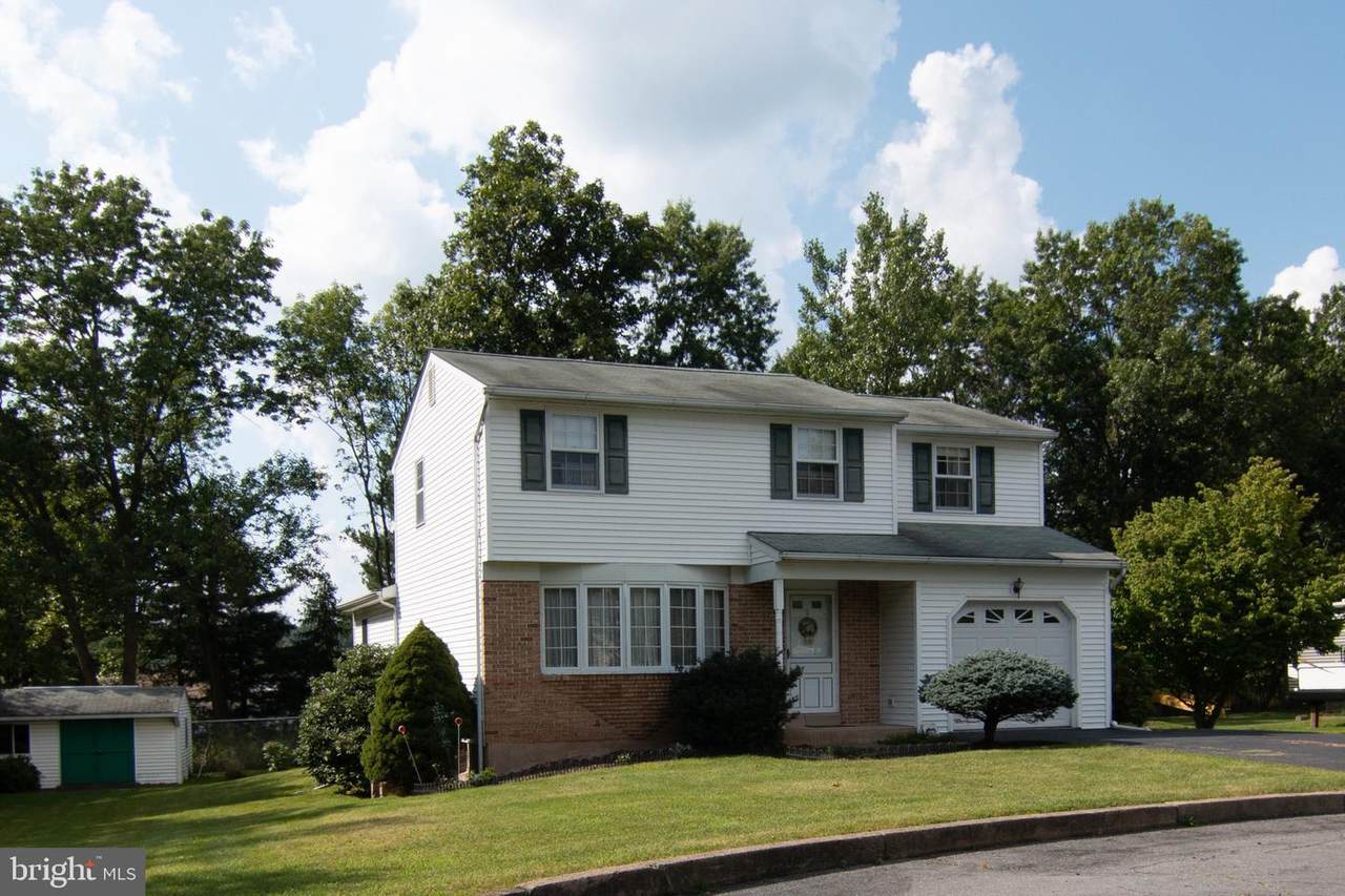 508 Grandview Avenue - Photo 1
