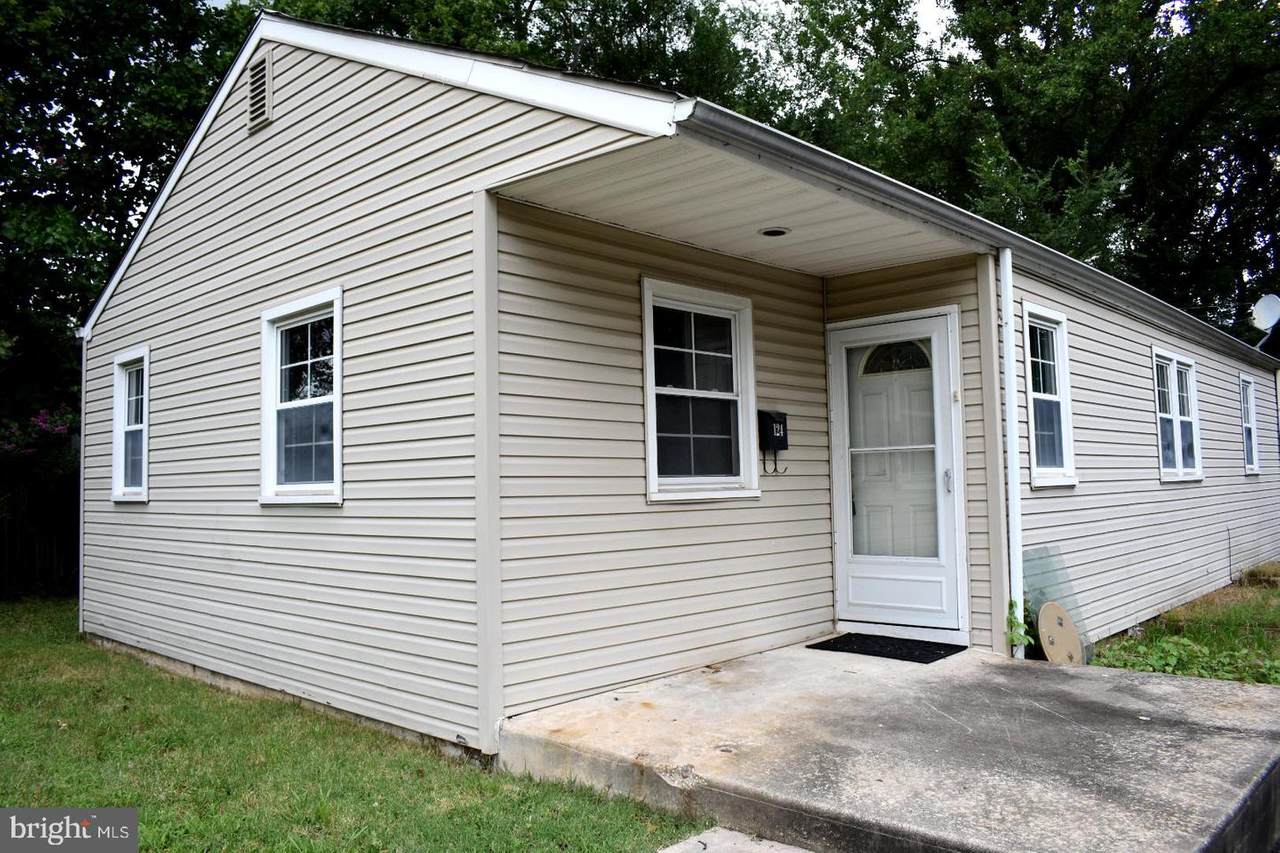 124 Robinson Drive - Photo 1