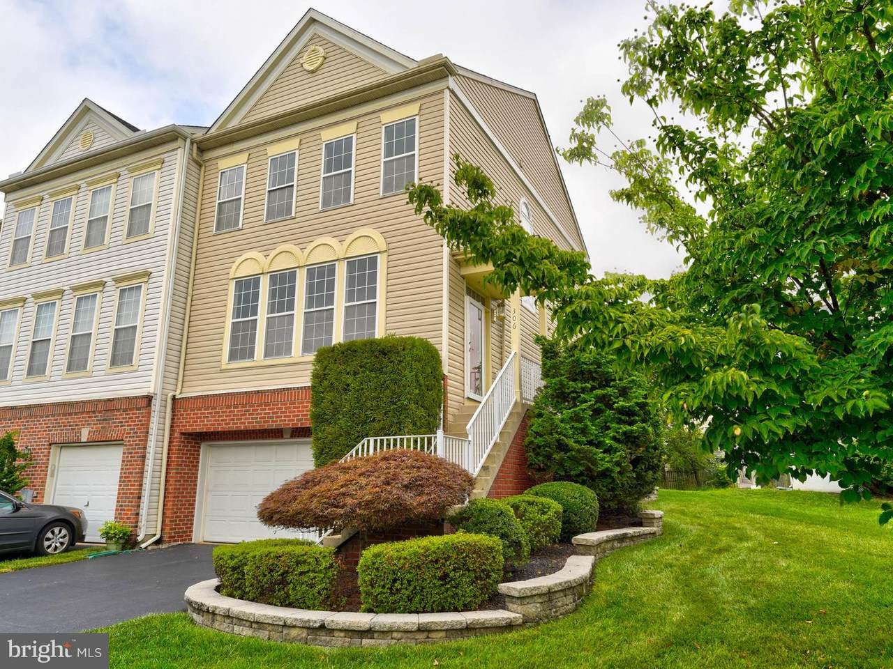 306 Rockmeade Drive - Photo 1