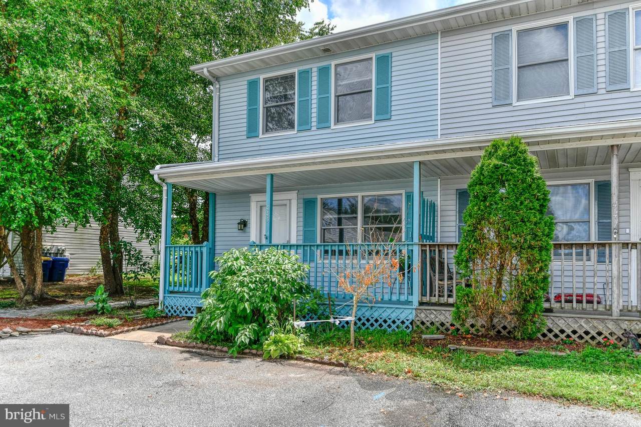 445 Spinnaker Lane - Photo 1