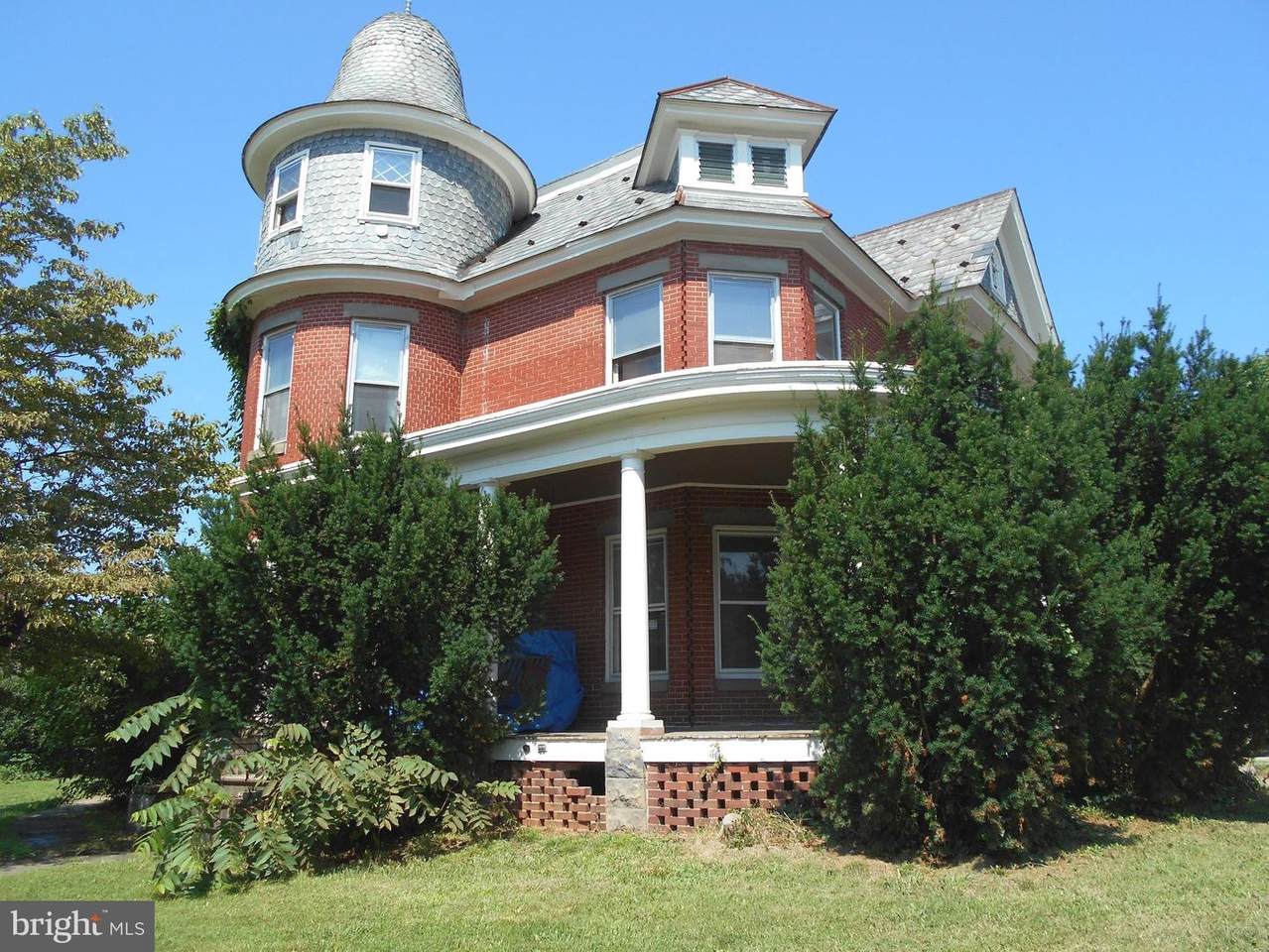 107 Blue Ridge Avenue - Photo 1
