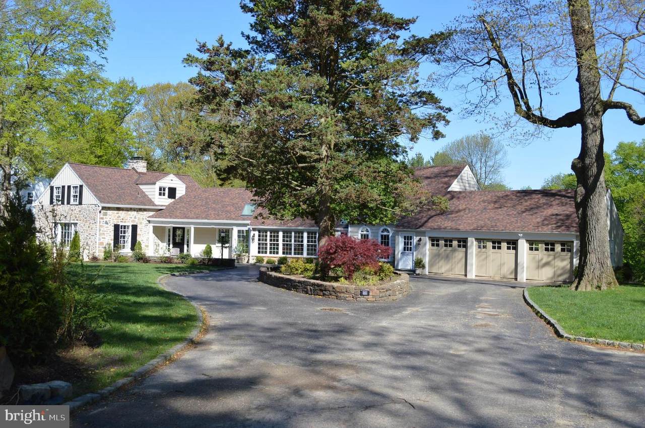 340 Highland Lane - Photo 1