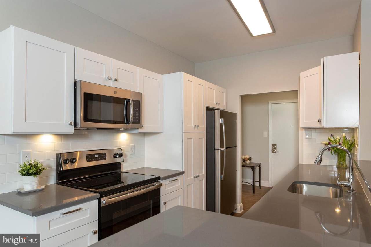 313 Creek Drive - Photo 1