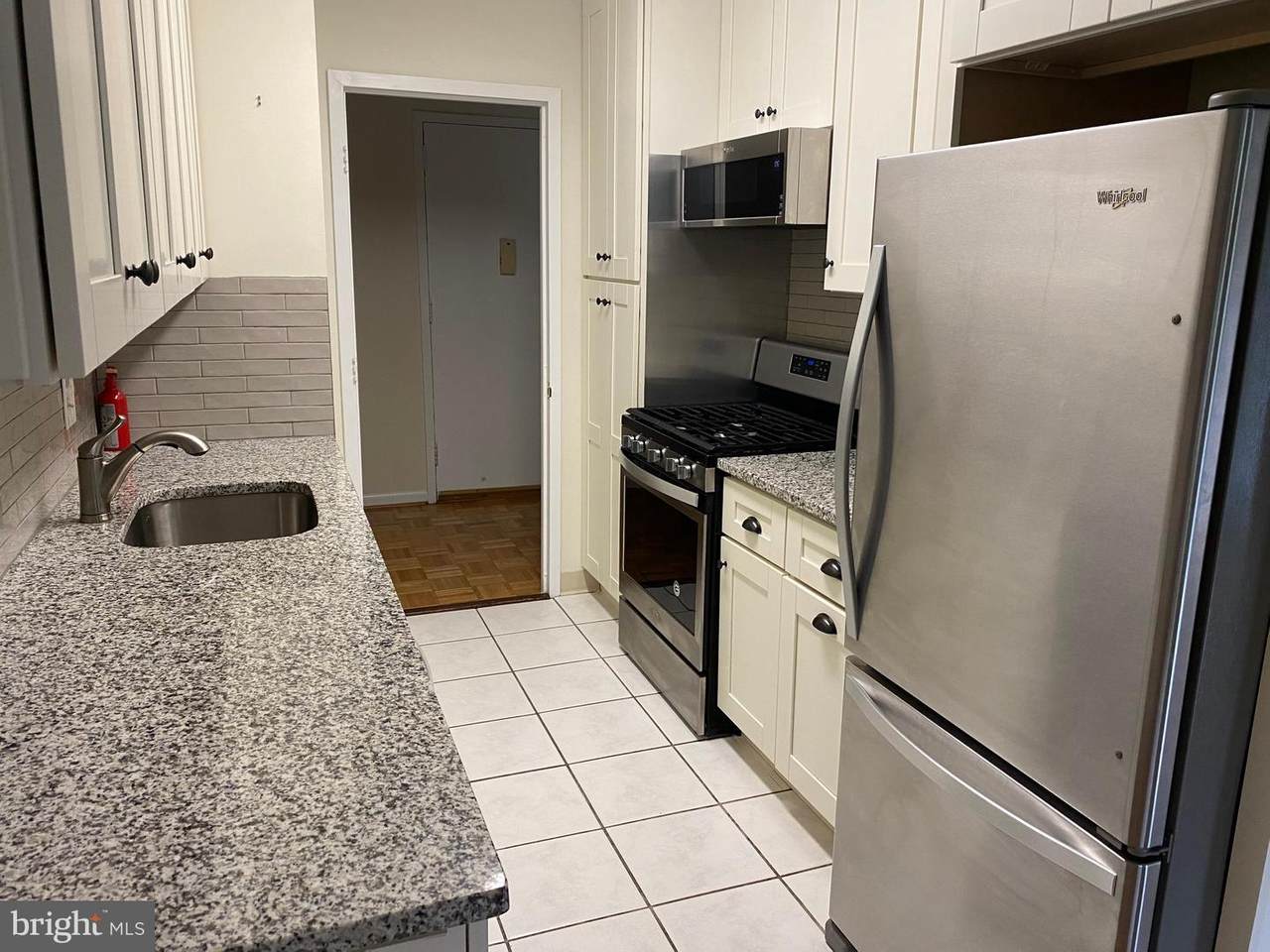 1650 Oakwood Drive - Photo 1