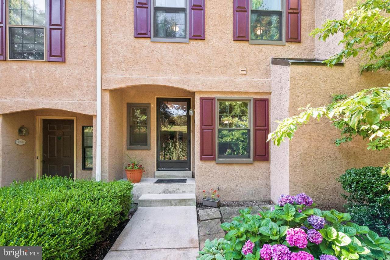 771 Scotch Way - Photo 1