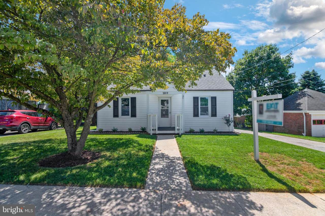 3209 Maple Avenue - Photo 1