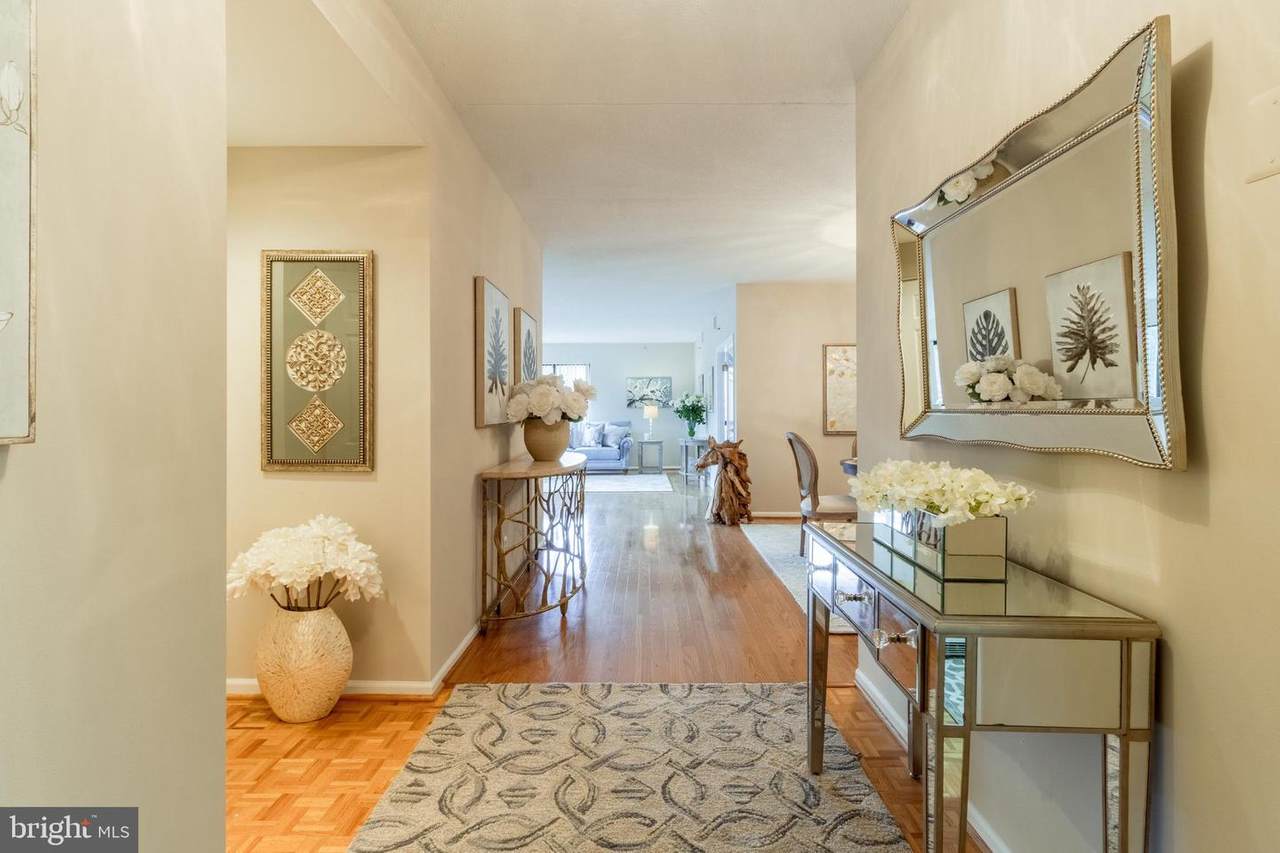 1100 Lovering Avenue - Photo 1