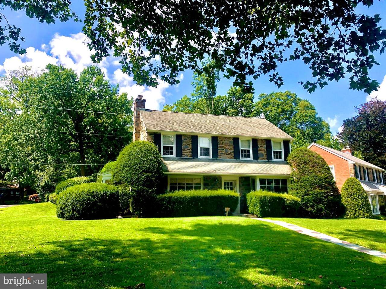 546 Lafayette Road - Photo 1