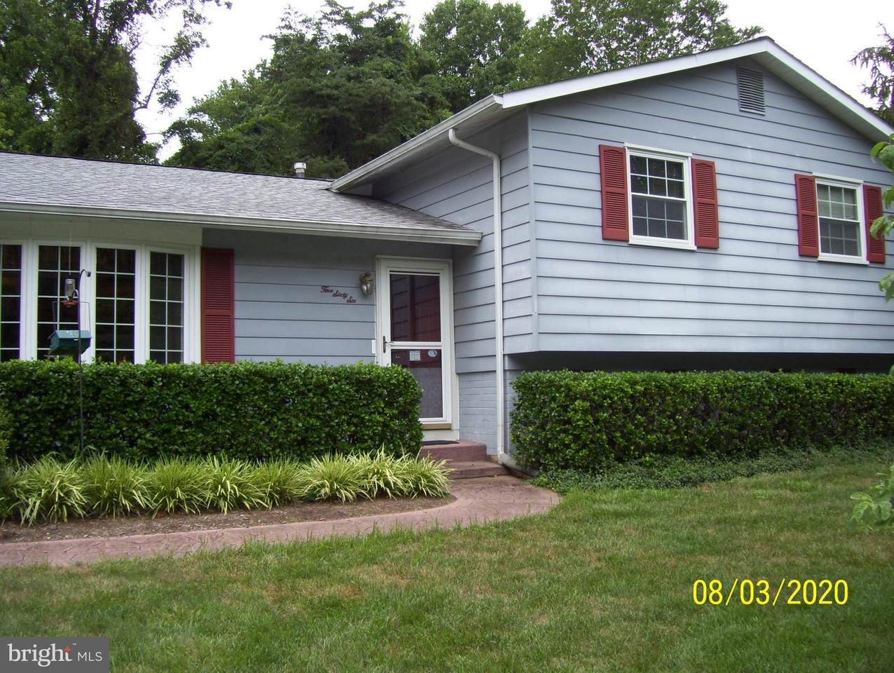 566 Wayward Drive - Photo 1