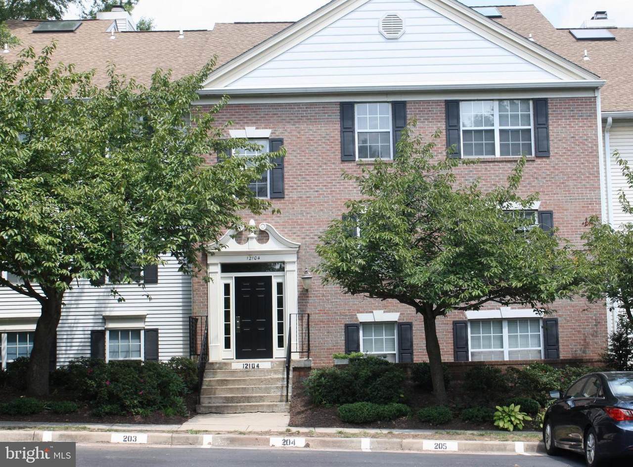 12104 Greenwood Court - Photo 1