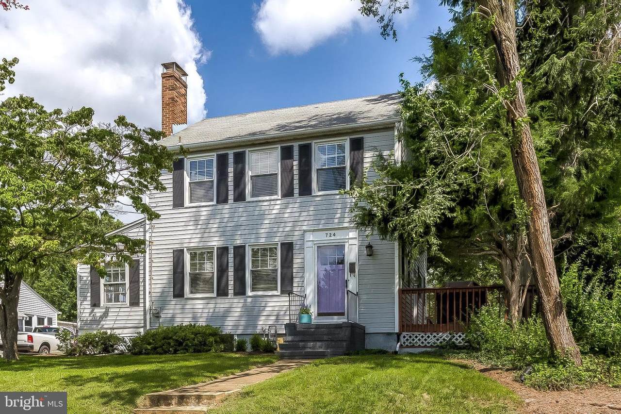 724 Glenwood Street - Photo 1