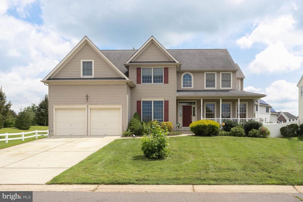 7 Fieldcrest Drive - Photo 1