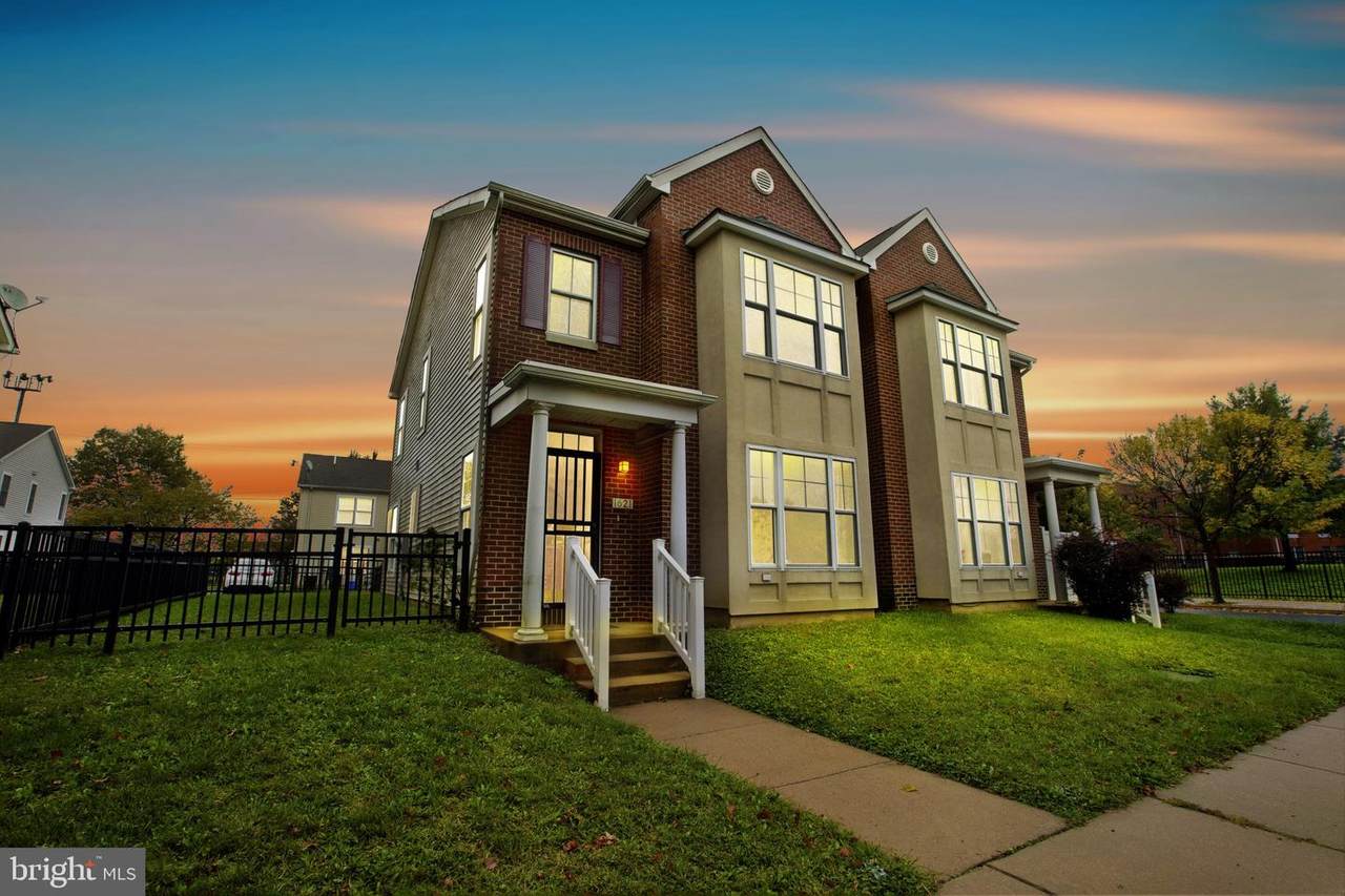 1621 Corlies Street - Photo 1