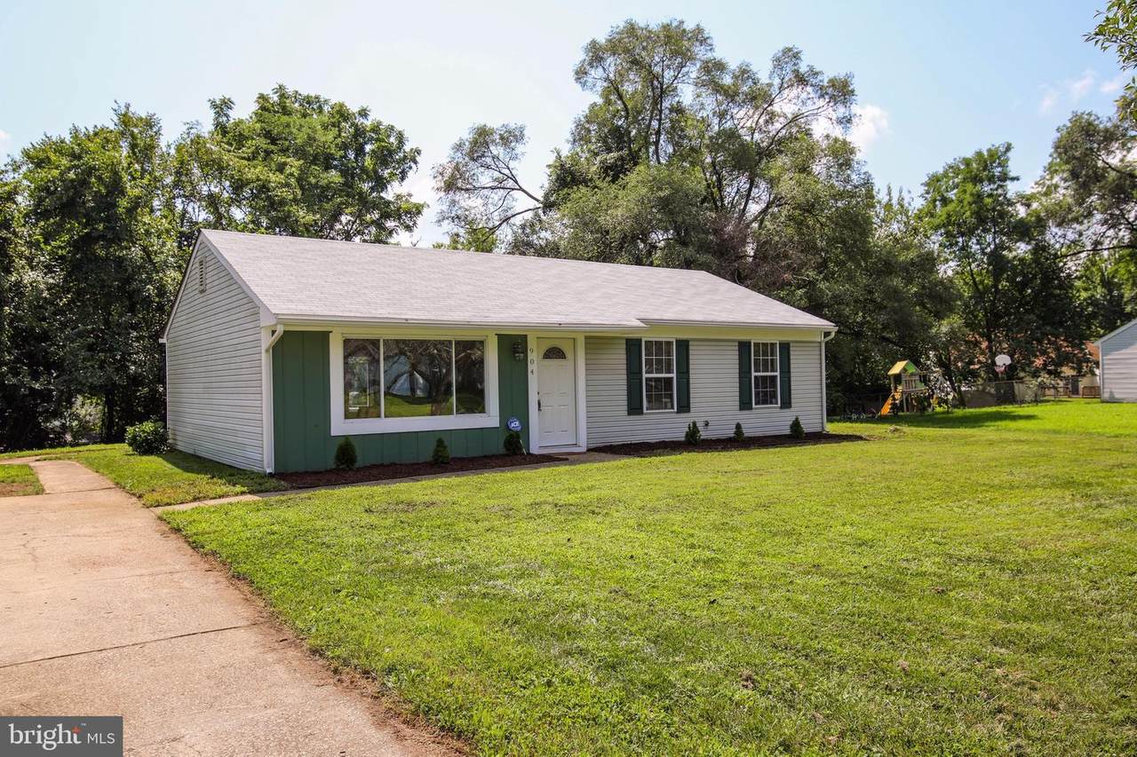 904 Carriage House Lane - Photo 1