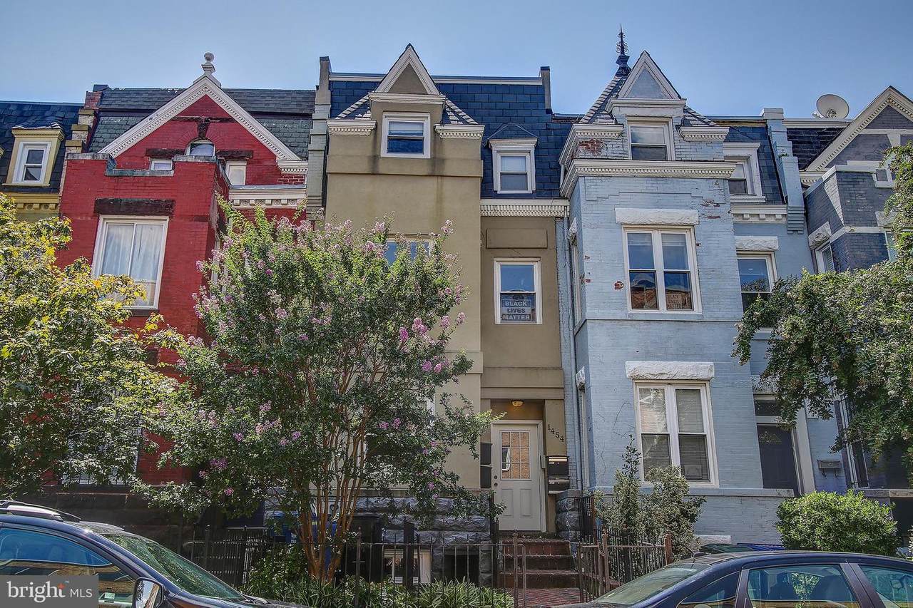 1454 Newton Street - Photo 1