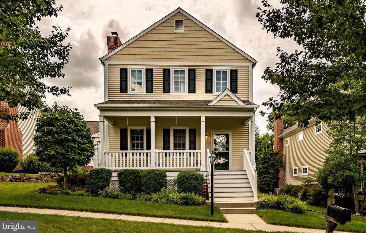 802 Rosewood Drive - Photo 1