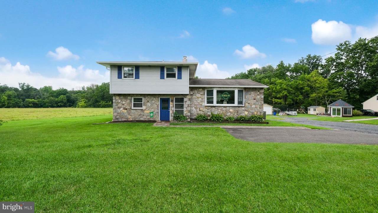1818 Swamp Road - Photo 1