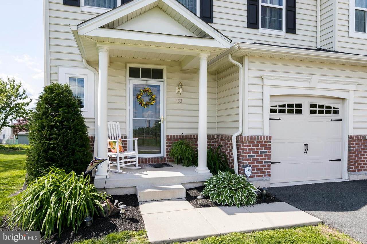 733 Sheridan Street - Photo 1
