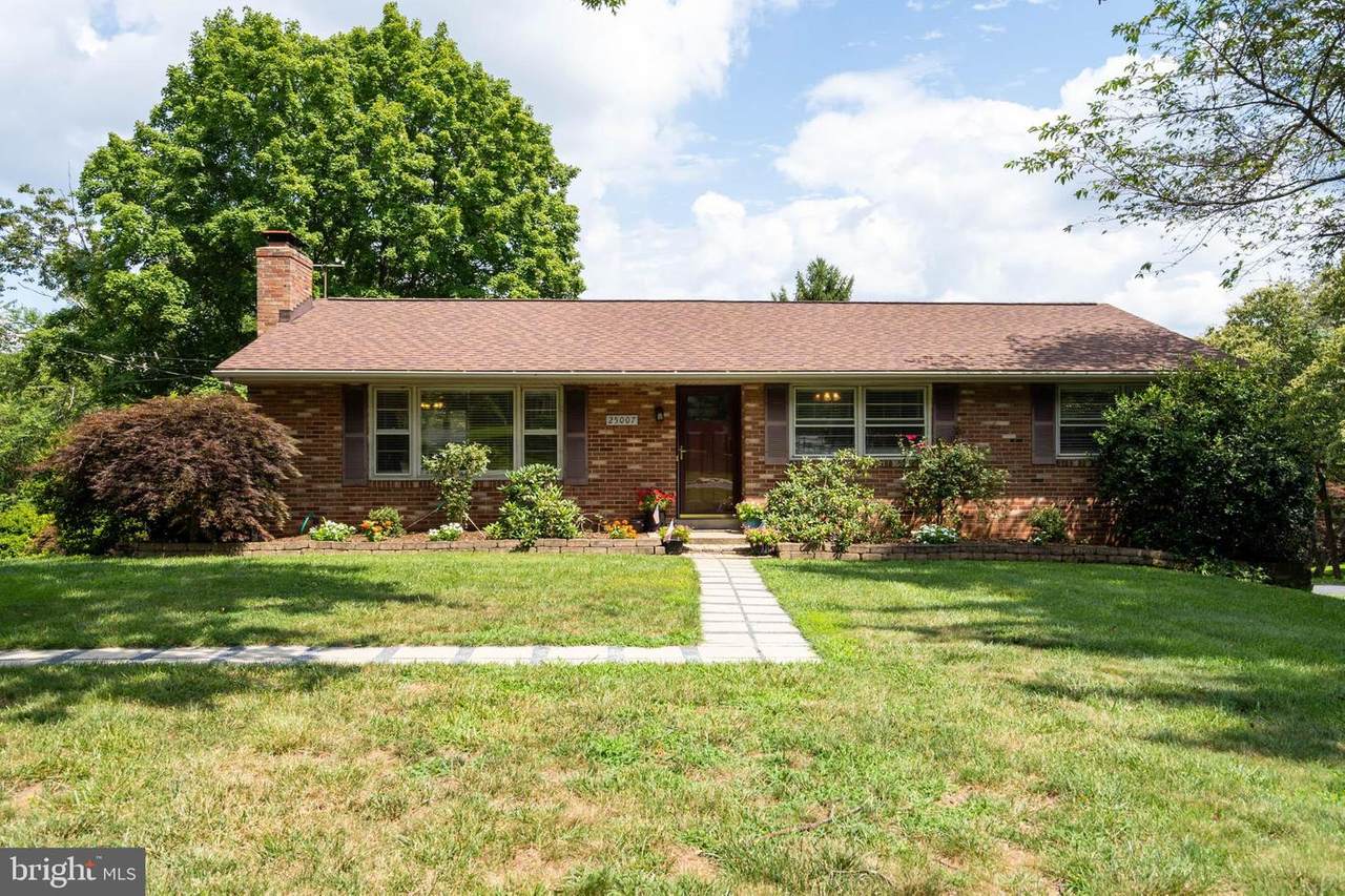 25007 Woodfield Road - Photo 1