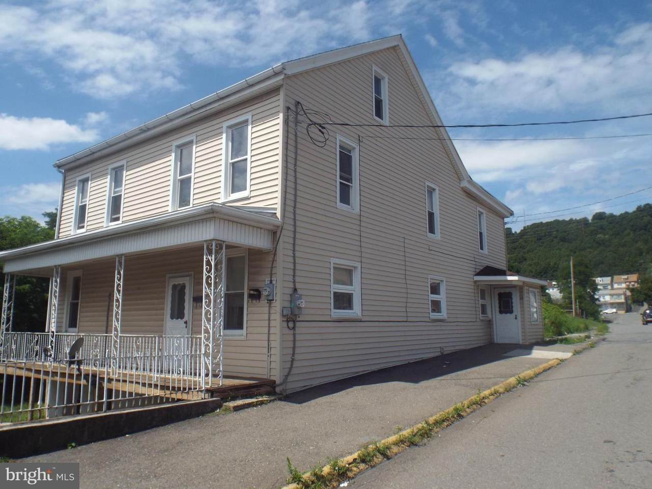 22-24 Vine Street - Photo 1