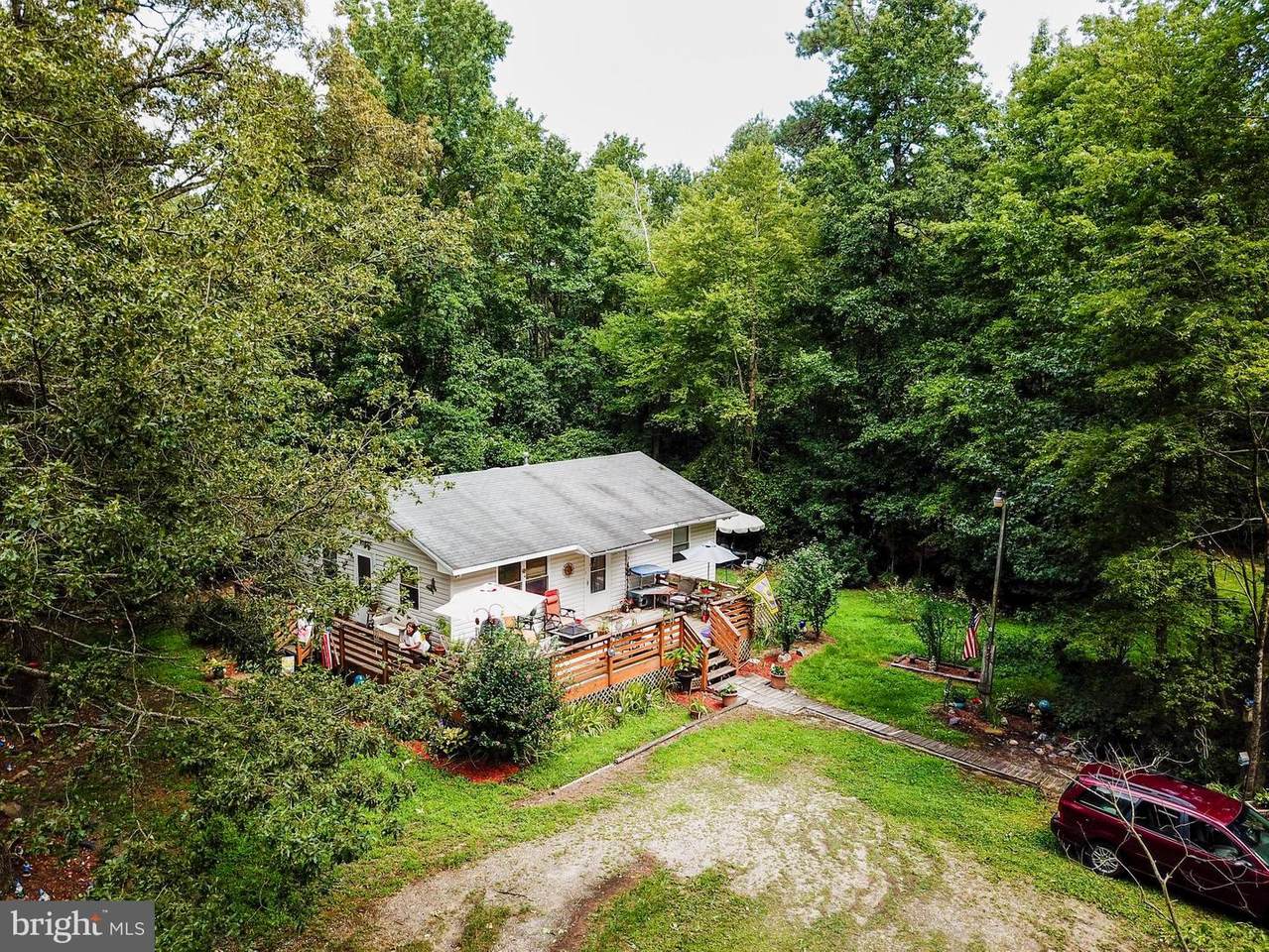 8087 Whitesville Road - Photo 1