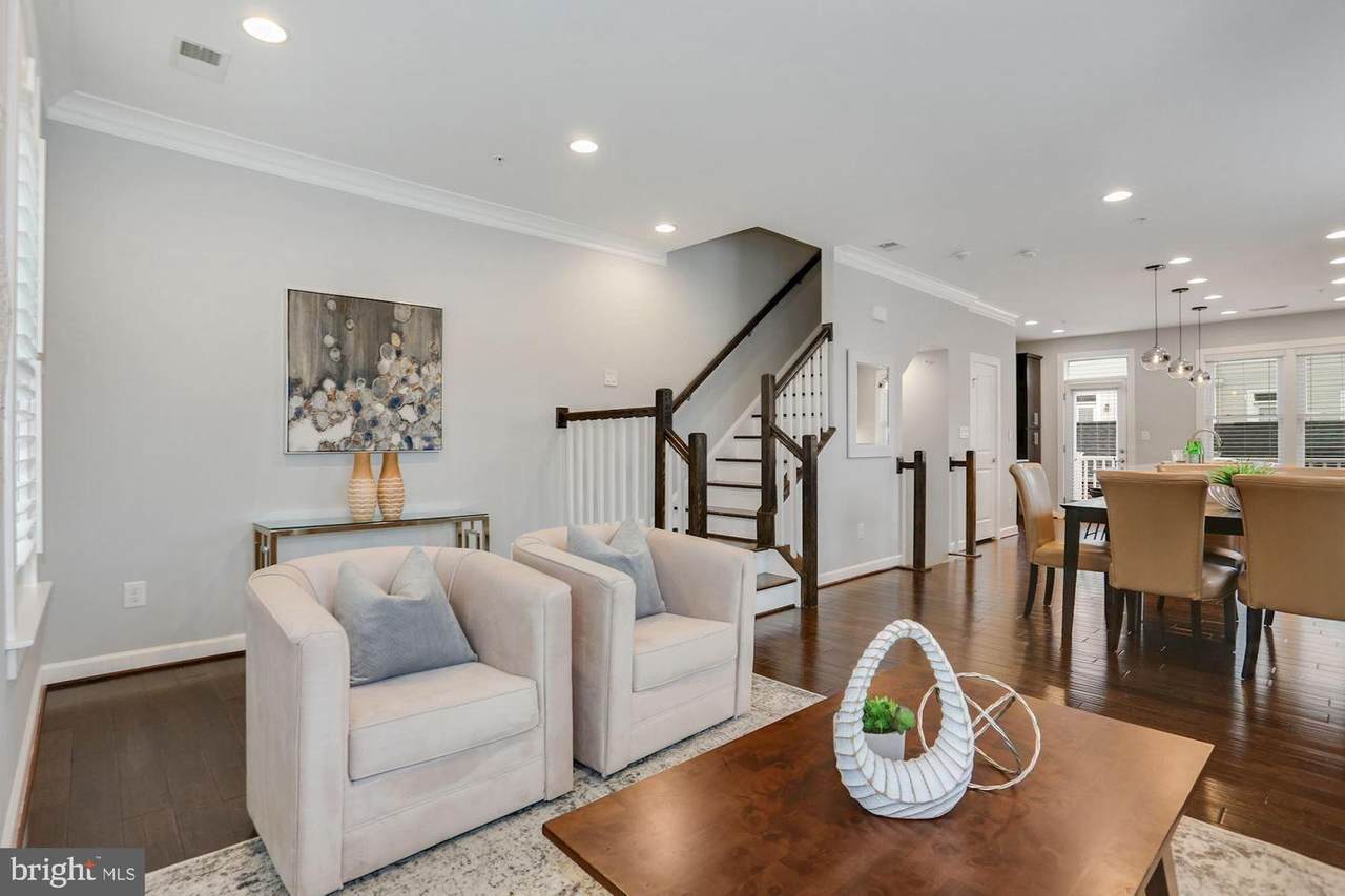 1145 Lincoln Street - Photo 1